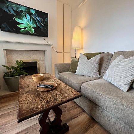 2025 Award Winner Liverpool Ivy House - 4 Bedrooms エクステリア 写真