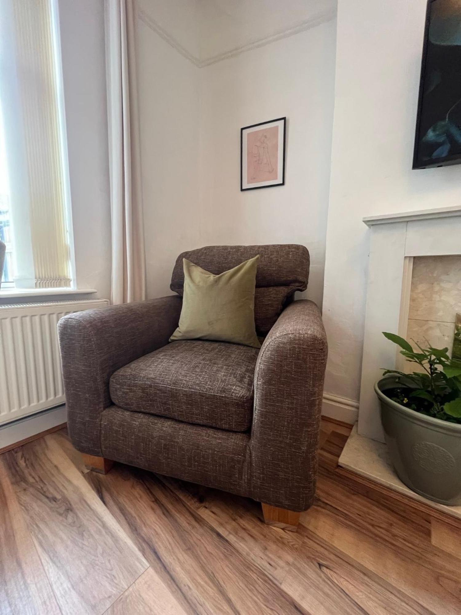 2025 Award Winner Liverpool Ivy House - 4 Bedrooms エクステリア 写真